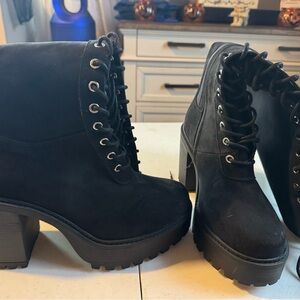 Torrid boots